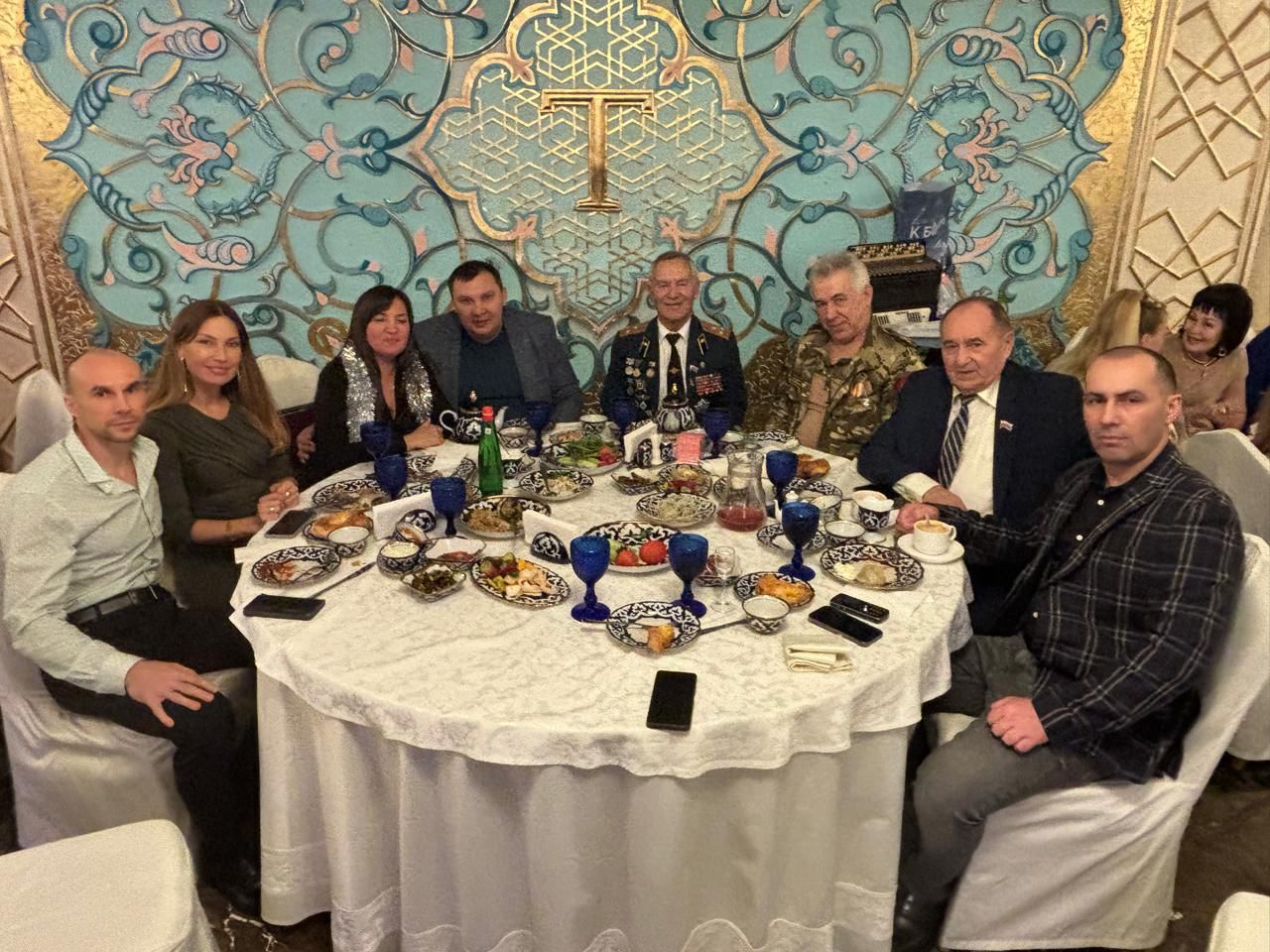 С Новым мирным 2025 годом!
